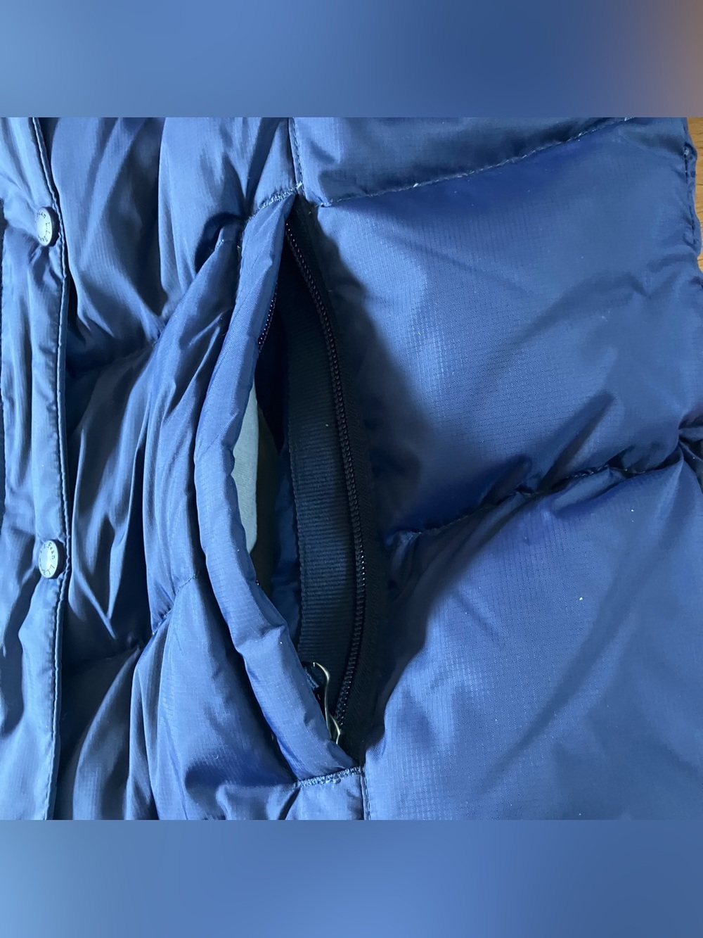 L.L. Bean Navy Blue Goose Down Classic Winter Quilted Nylon Puffer Jacket Large - Picture 3 of 12